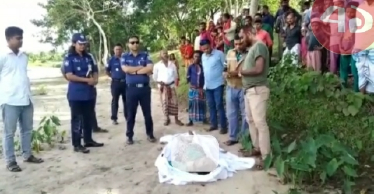 নদীর তীরে অজ্ঞাত কিশোরীর  লাশ