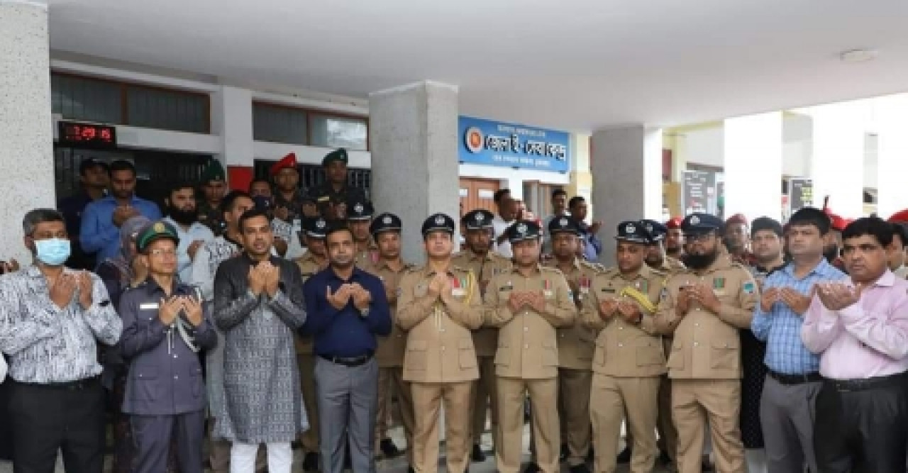 চুয়াডাঙ্গা জেলা পুলিশের শ্রদ্ধাঞ্জলিতে জাতীয় শোক দিবস পালিত