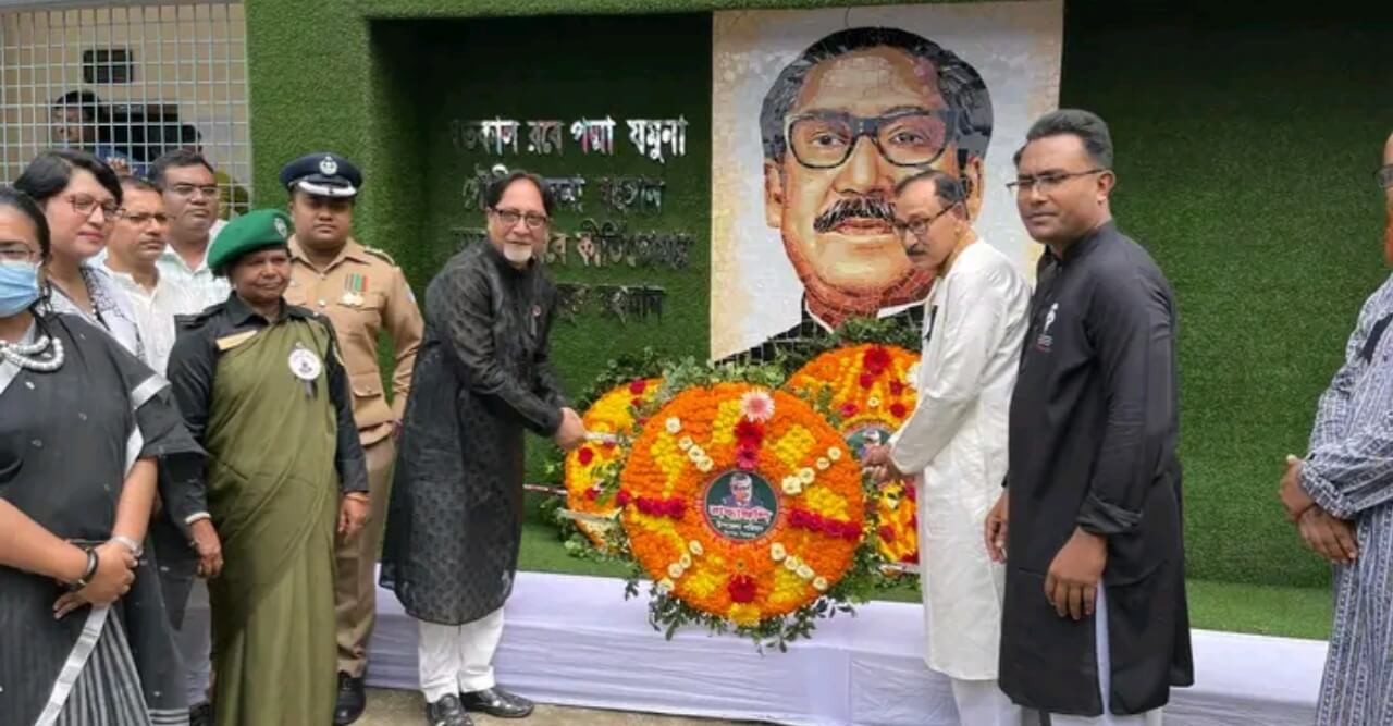 উল্লাপাড়ায় যথাযথ মর্যাদায় জাতীয় শোক দিবস পালিত