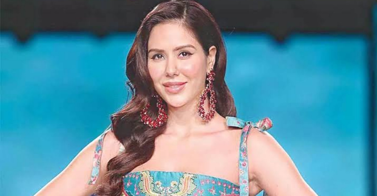 শুভ জন্মদিন সোনম বাজওয়া