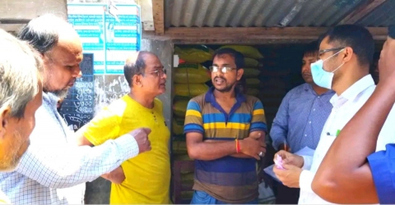 ডোমারে অযাচিত দ্রব্যমূল্য বৃদ্ধিরোধে অভিযান