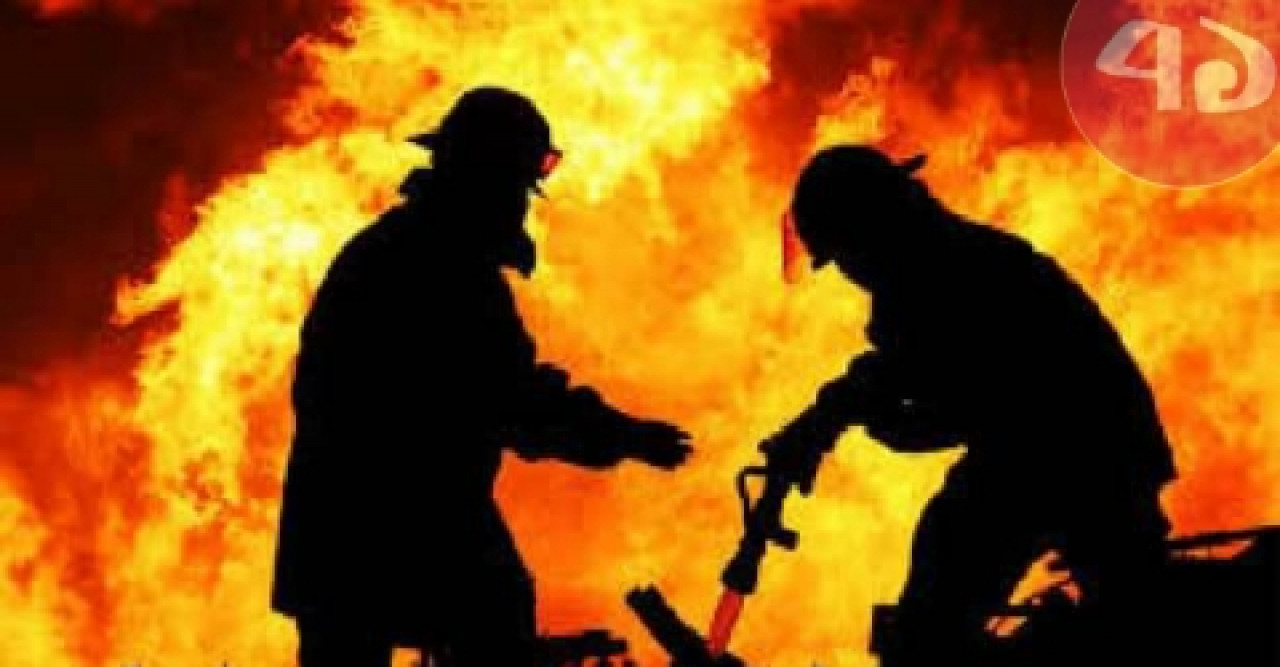 যাত্রাবাড়ীর মাতুয়াইলে প্যাকেজিং কারখানায় আগুন