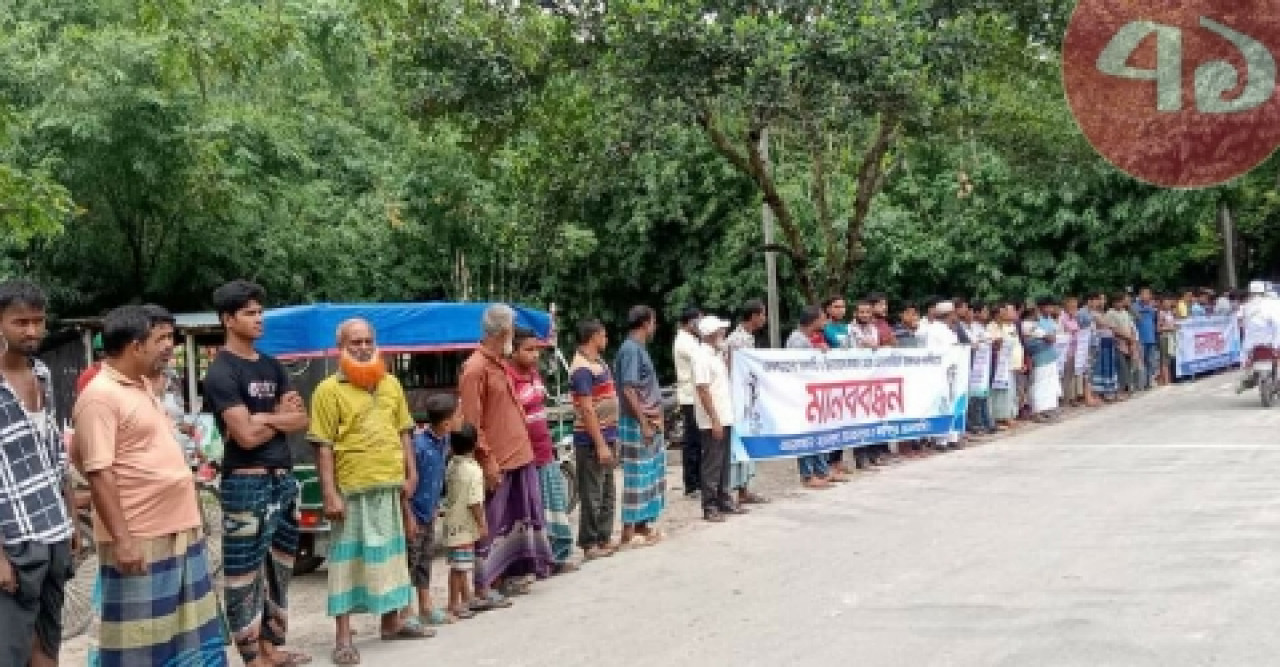সন্ধ্যা নামলেই সড়কে ছিনতাই আতংক