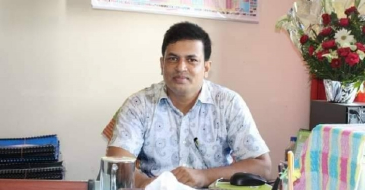 বেরোবি প্রক্টরকে হুমকি প্রদান