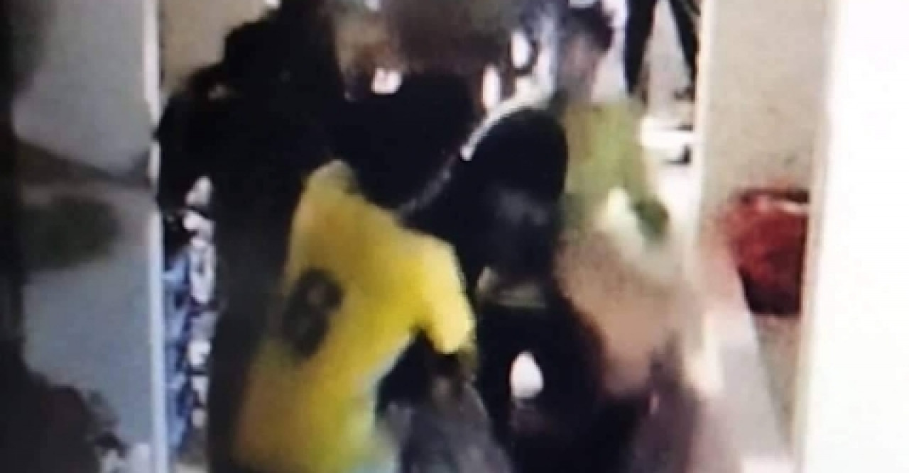 হলের সিট দখলকে ছাত্রলীগের মারধর