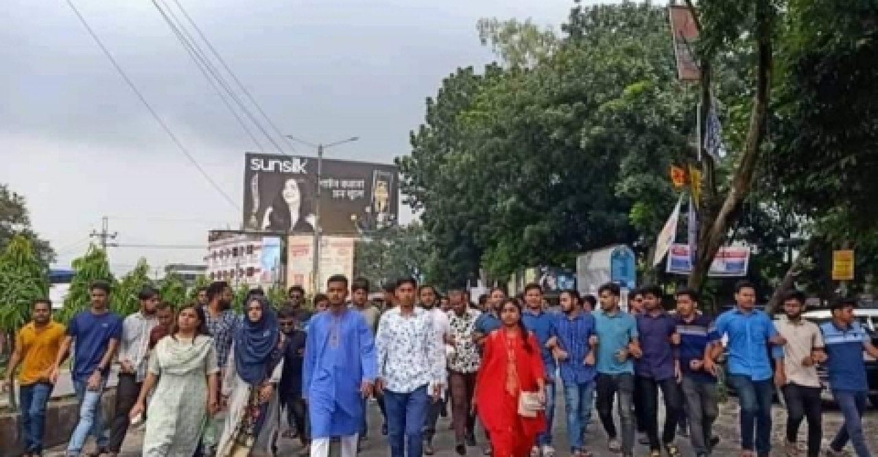 দুষ্কৃতিকারীদের জায়গা বেরোবিতে হবে না