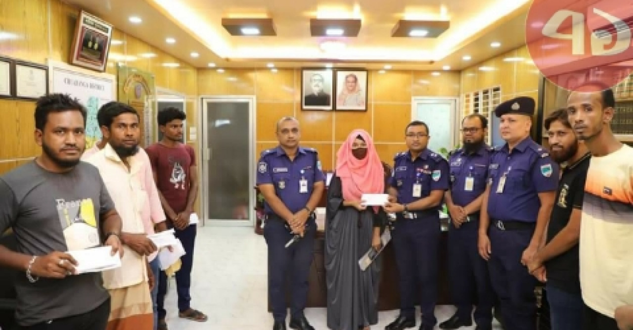 সদর থানা কর্তৃক হারানো মোবাইল উদ্ধার পূর্বক হস্তান্তর