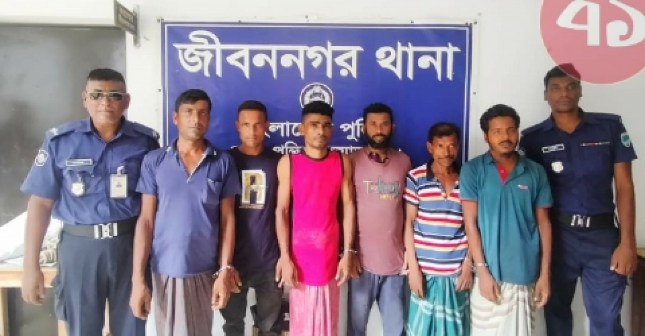 জীবননগরে পরোয়ানাভুক্ত ৫ আসামী গ্রেফতার
