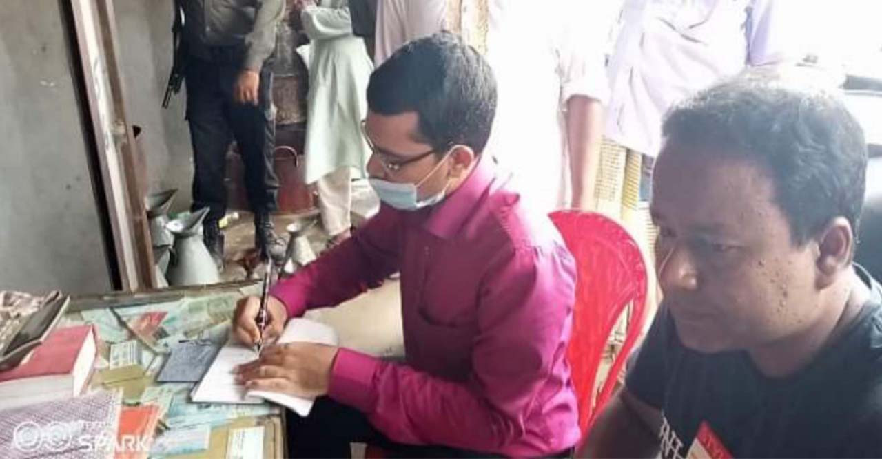 বাঘায় জ্বালানী তেল ব্যাবসায়ীকে ভ্রাম্যমান আদালতে জরিমানা