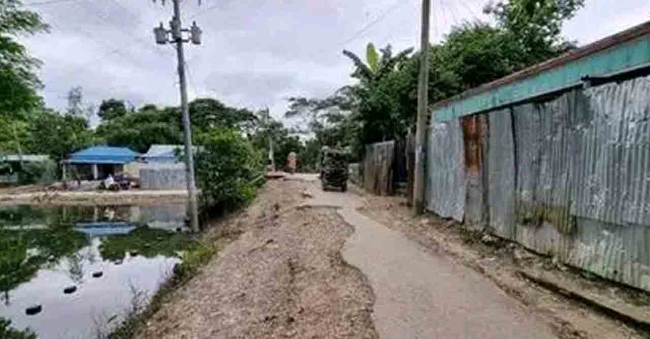 বানিয়াচংয়ে বন্যার রাস্তা নষ্ট হয়ে ১০০ কোটির ক্ষয়ক্ষতি