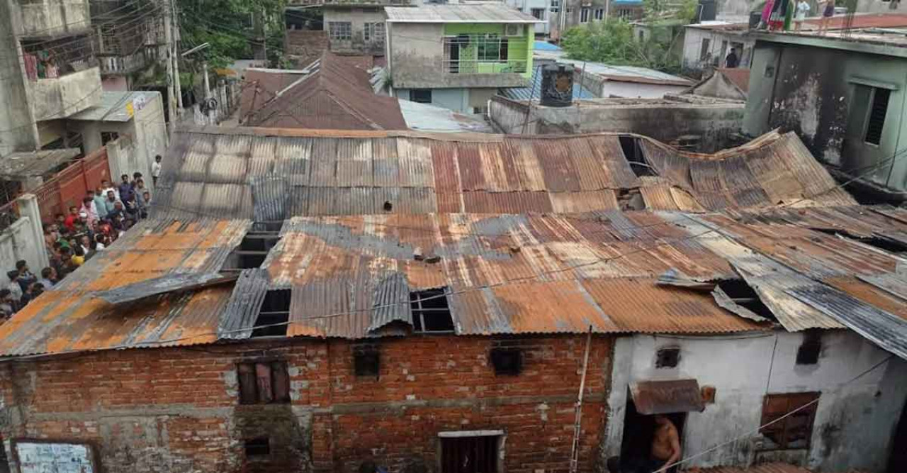 চট্টগ্রামের জুতার কারখানার আগুন নিয়ন্ত্রণে